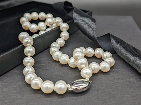 Cultured 8.5-9.5mm Pearl Strand Silver Clasp.